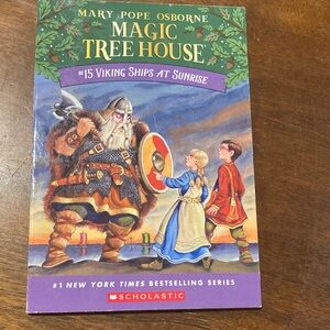 Scholastic Magic Tree House: Viking Adventure Cover — Green, Purple, Blue, Red